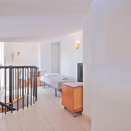 Apartamentos Velor Castelldefels Luaran gambar