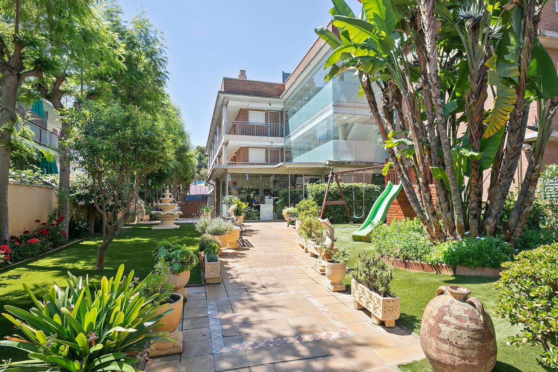 Apartamentos Velor Castelldefels Luaran gambar
